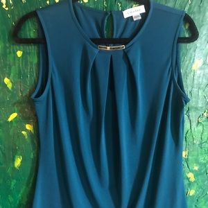Teal dressy sleeveless blouse